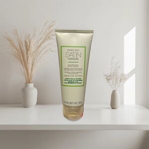 Mary Kay Satin Hands Shea Cream in Gold Tube